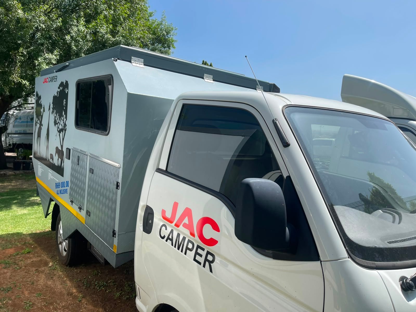 JAC camper vehicle